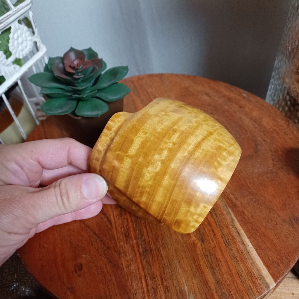Elegant Wooden Bracelet - Picture 7 of 10
